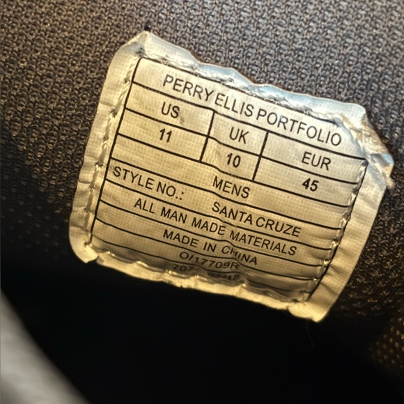 NWOT Perry Ellis Portfolio Men's Black High-Top Sneakers in Size 11 - Picture 8 of 11